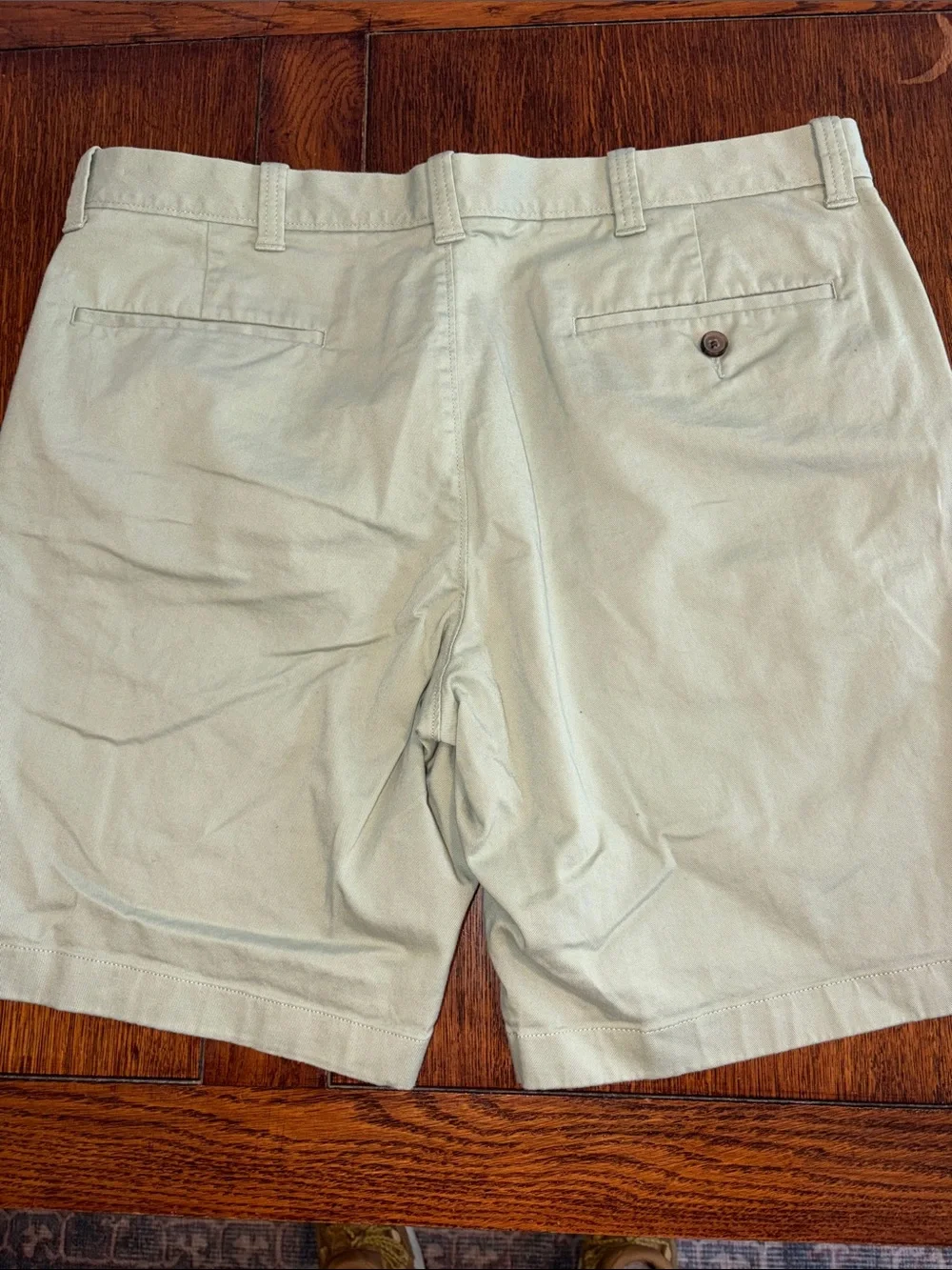J. Crew Men’s Light Sage Green Flat Front Shorts